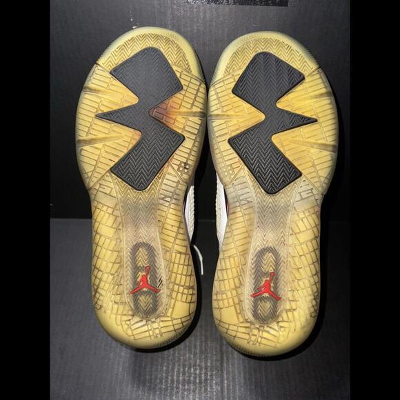 Nike Air Jordan Mars 270 Fire Red - CD7070-100 - Size 10 - Picture 7 of 9